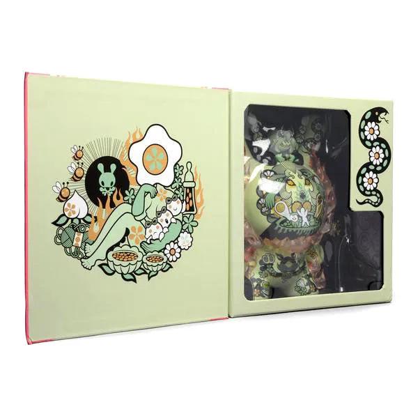 La Flamme Dunny by Junko Mizuno -  8" Green
