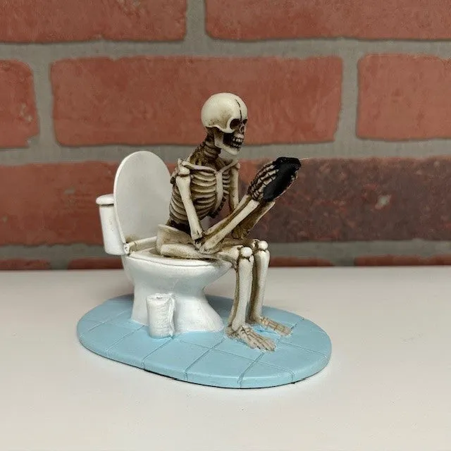 Statue - Skeleton On Toilet