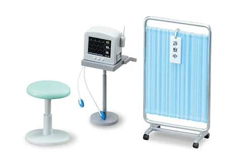 X 71064 Dr. Petite Clinic Miniature Set Blind Box-DISCONTINUED